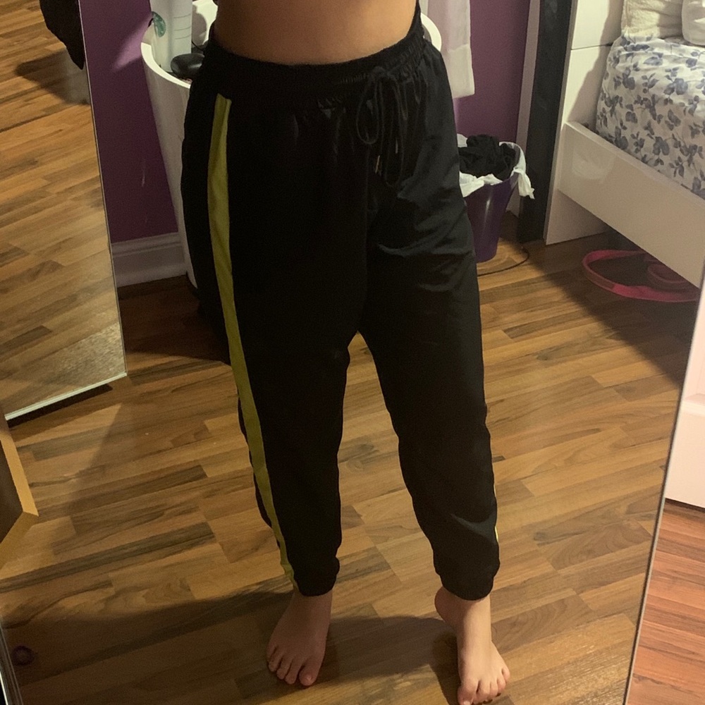 Black/Green Joggers